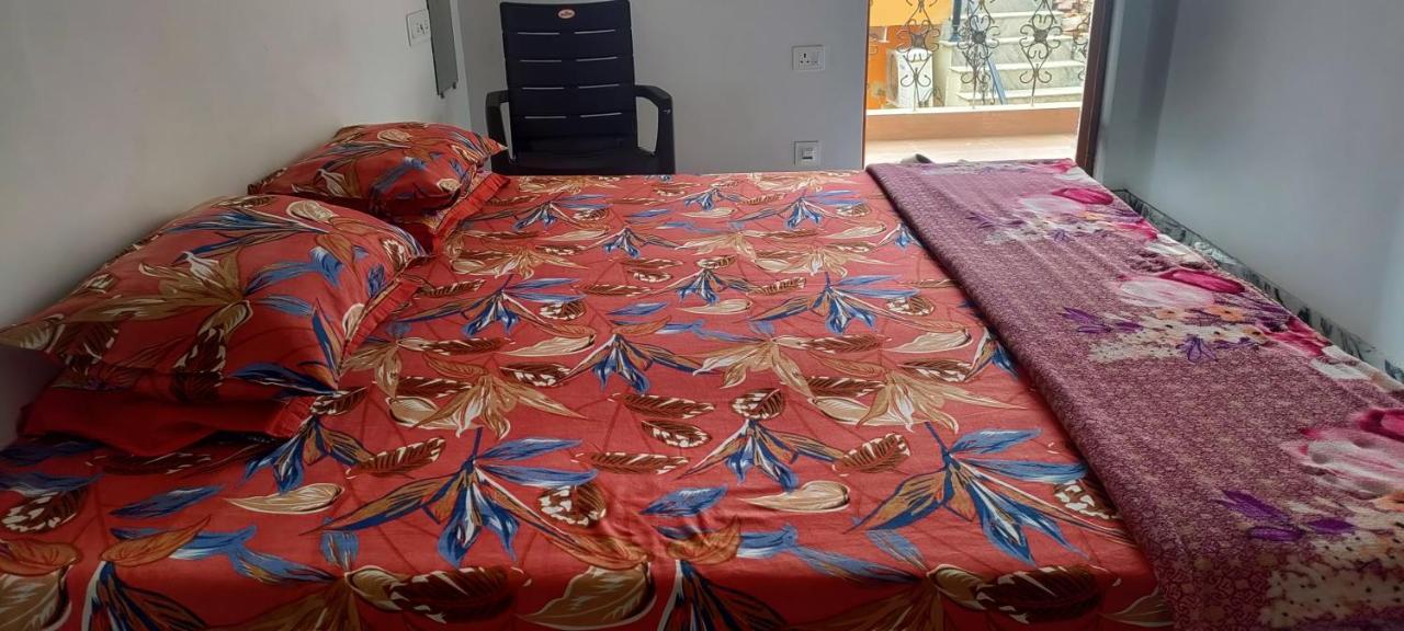 Vrindāvan Nidhivan Homestay מראה חיצוני תמונה